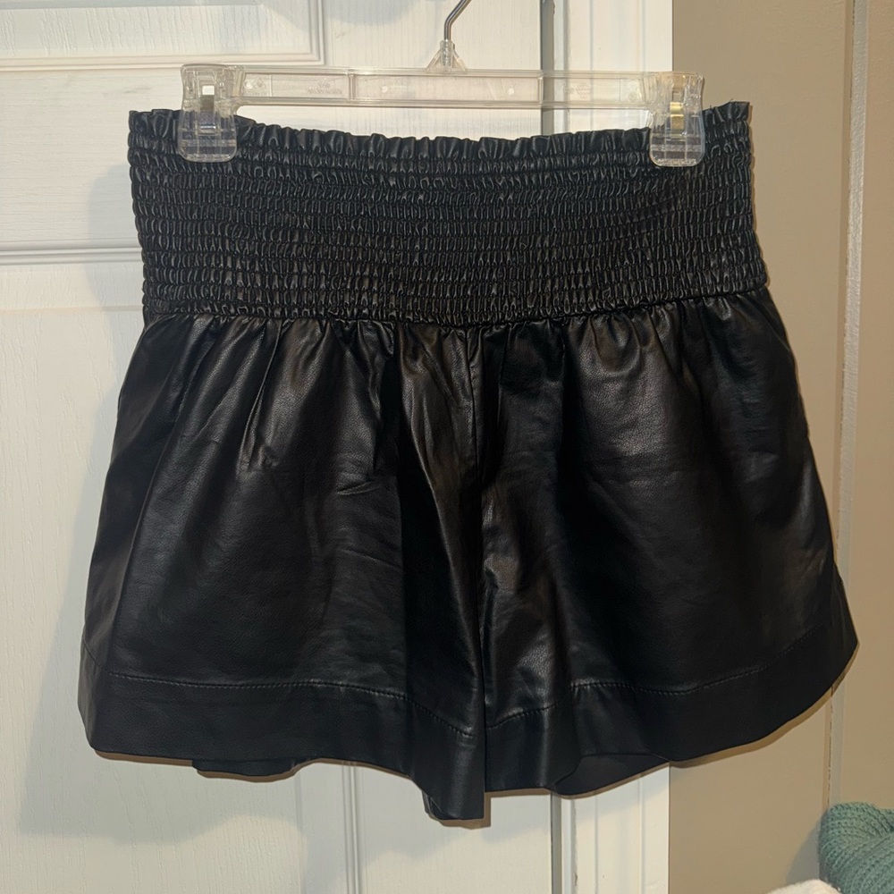 TCEC black leather smocked waist shorts